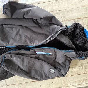 ZeroXposur Black and Blue Puffer Jacket with Hood and Insulation